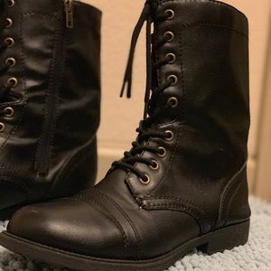 Black Combat Boots SIZE 8 1/2